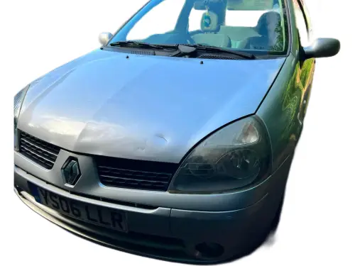 Renault Clio YS06 LLR