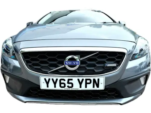 Volvo V40 Cross Country Lux D2 Auto YY65 YPN