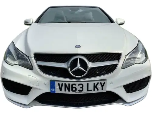 Mercedes-Benz E VN63 LKY