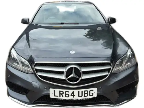 Mercedes-Benz E LR64 UBG