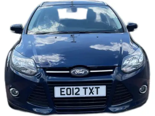 Ford Focus Titanium Auto EO12 TXT