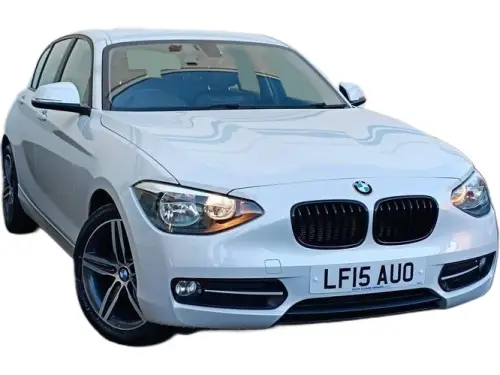 BMW 118 LF15 AUO