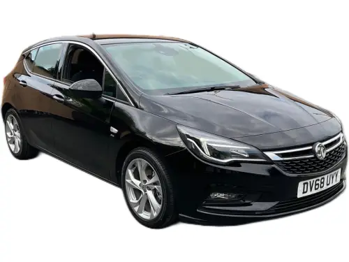 Vauxhall Astra DV68 UYY