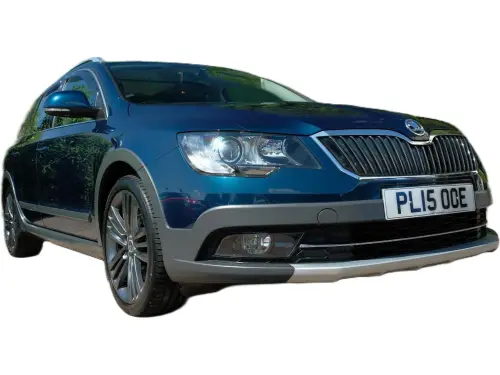 Škoda Superb PL15 OOE