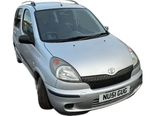 Toyota Yaris NU51 GUG