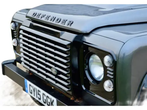 Land Rover Defender GY15 GGK