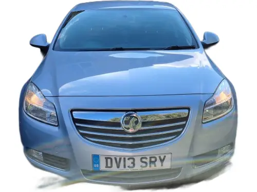 Vauxhall Insignia DV13 SRY
