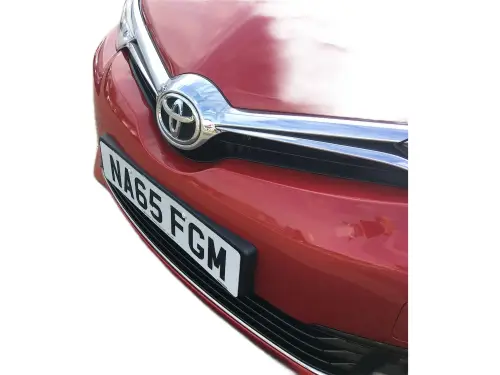 Toyota Auris NA65 FGM