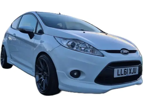Ford Fiesta LL61 XJU