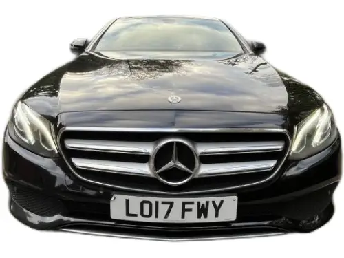 Mercedes-Benz E LO17 FWY