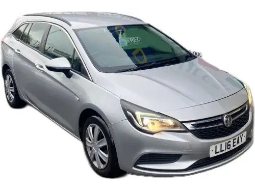 Vauxhall Astra LL16 EAY
