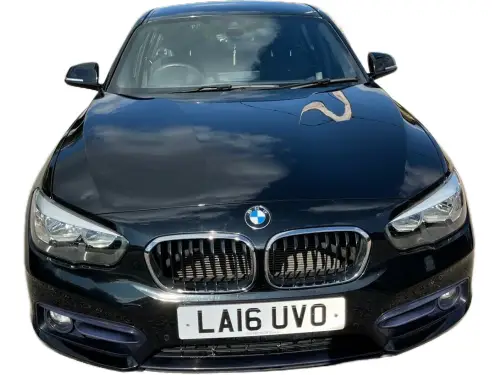 BMW 120d Sport LA16 UVO