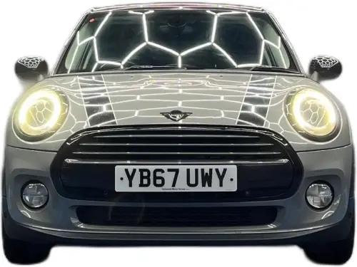 MINI Cooper YB67 UWY