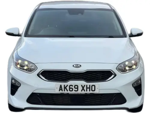 Kia Ceed AK69 XHO