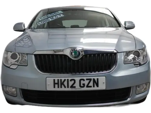 Škoda Superb HK12 GZN