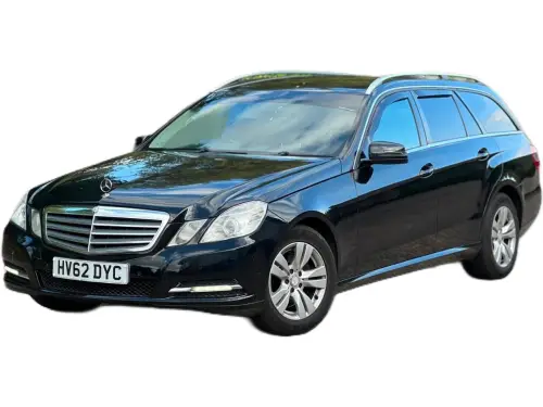 Mercedes-Benz E HV62 DYC