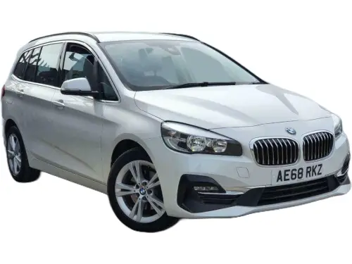 BMW 218i Luxury AE68 RKZ
