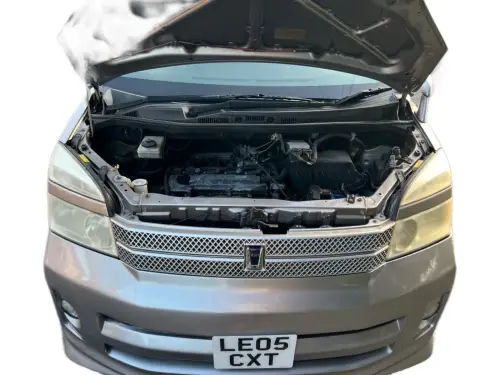 Toyota Voxy LE05 CXT