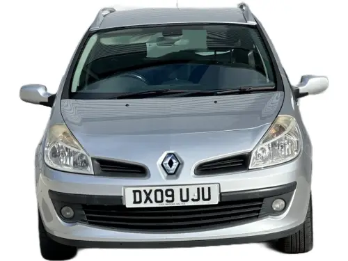 Renault Clio DX09 UJU