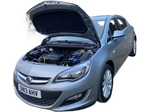 Vauxhall Astra DN13 AHV