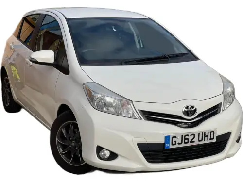 Toyota Yaris GJ62 UHD