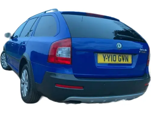 Škoda Octavia Scout TDI YY10 GVN