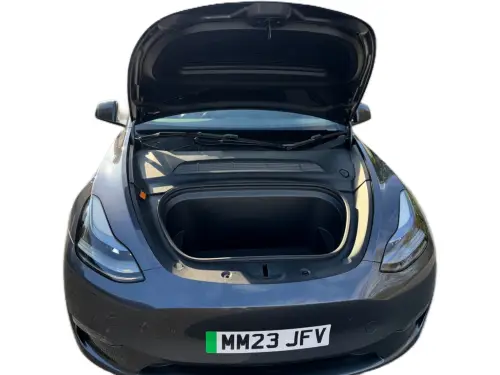 Tesla Model Y Long Range AWD MM23 JFV