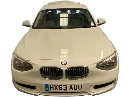 BMW 116i Urban HX63 AUU