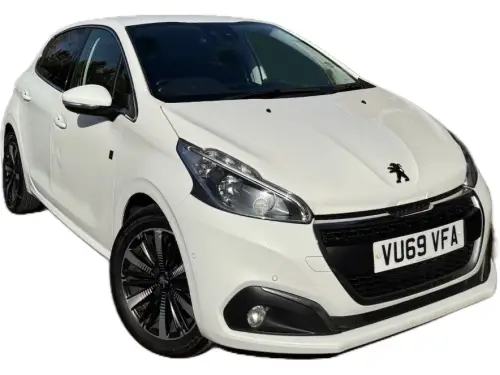 Peugeot 208 VU69 VFA