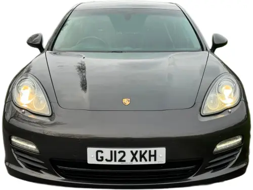 Porsche Panamera GJ12 XKH