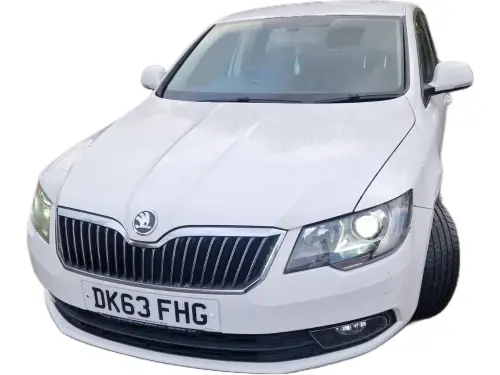 Škoda Superb DK63 FHG