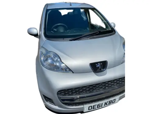 Peugeot 107 Urban OE61 KBO