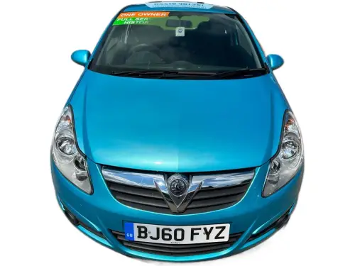 Vauxhall Corsa BJ60 FYZ