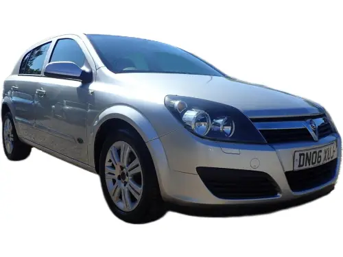 Vauxhall Astra DN06 XUJ