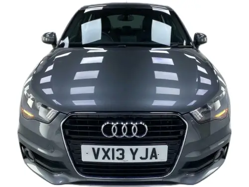 Audi A1 S Line TFSI S-A VX13 YJA