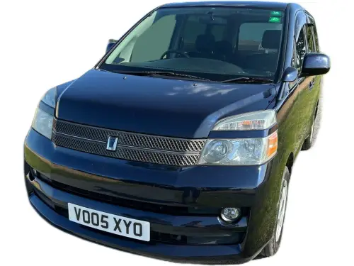Toyota Voxy VO05 XYO