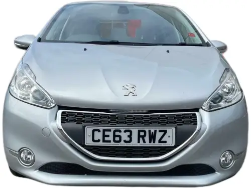 Peugeot 208 Allure HDi CE63 RWZ