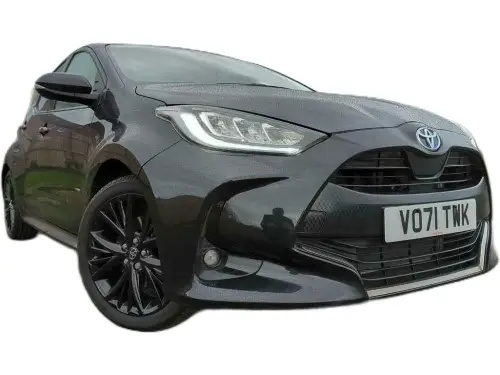 Toyota Yaris Dynamic HEV CVT VO71 TWK