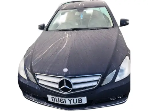 Mercedes-Benz E OU61 YUB