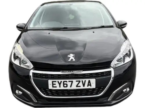 Peugeot 208 EY67 ZVA