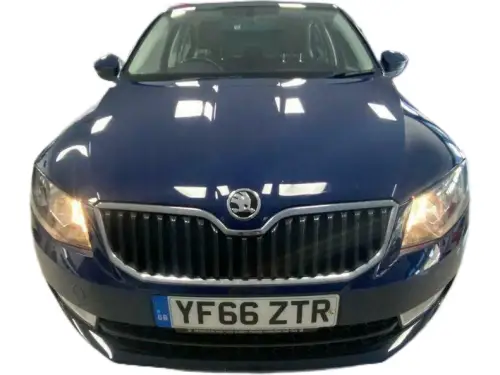 Škoda Octavia SE TSI YF66 ZTR