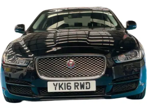 Jaguar XE Portfolio D Auto YK16 RWD