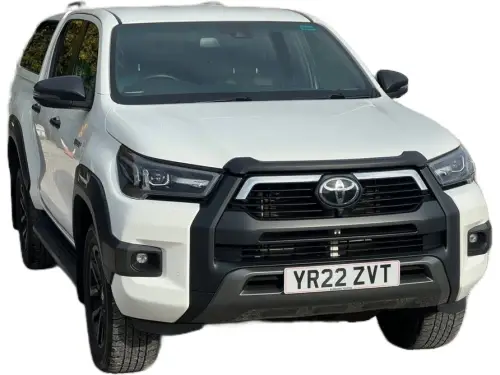Toyota Hilux Invincib X D-4D4WD DCB A YR22 ZVT