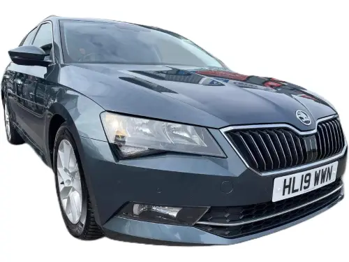 Škoda Superb HL19 WWN