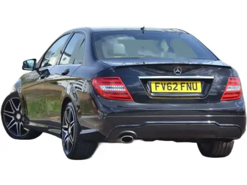 Mercedes-Benz C220 AMG Sport + CDI Blue-CY FV62 FNU