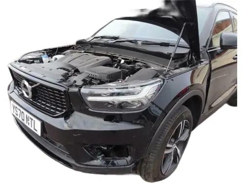 Volvo XC40 R-Design T3 YS70 NTL