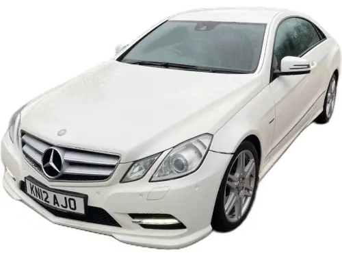 Mercedes-Benz E KN12 AJO