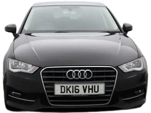 Audi A3 SE TFSI S-A DK16 VHU