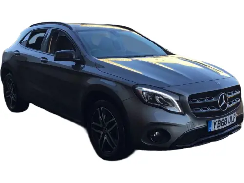 Mercedes-Benz GLA 180 Urban Edition YB68 ULP