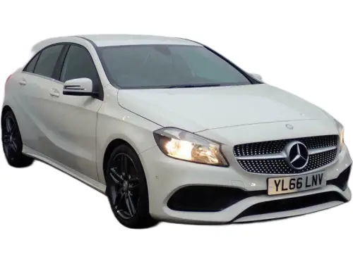 Mercedes-Benz A 160 AMG Line Executive YL66 LNV